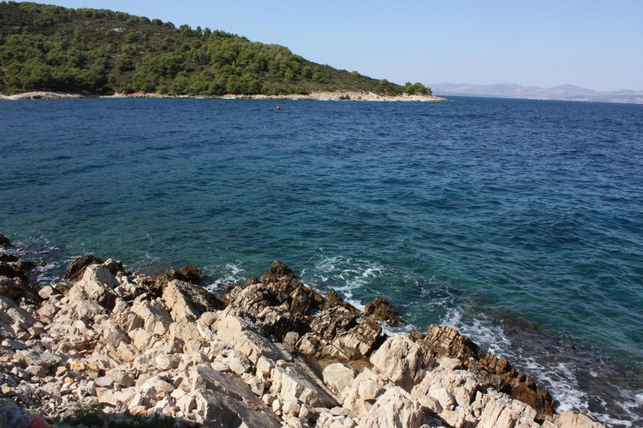 Apartments By The Sea Stomorska, Solta - 5190 Bagian luar foto