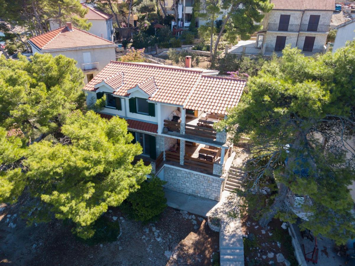 Apartments By The Sea Stomorska, Solta - 5190 Bagian luar foto
