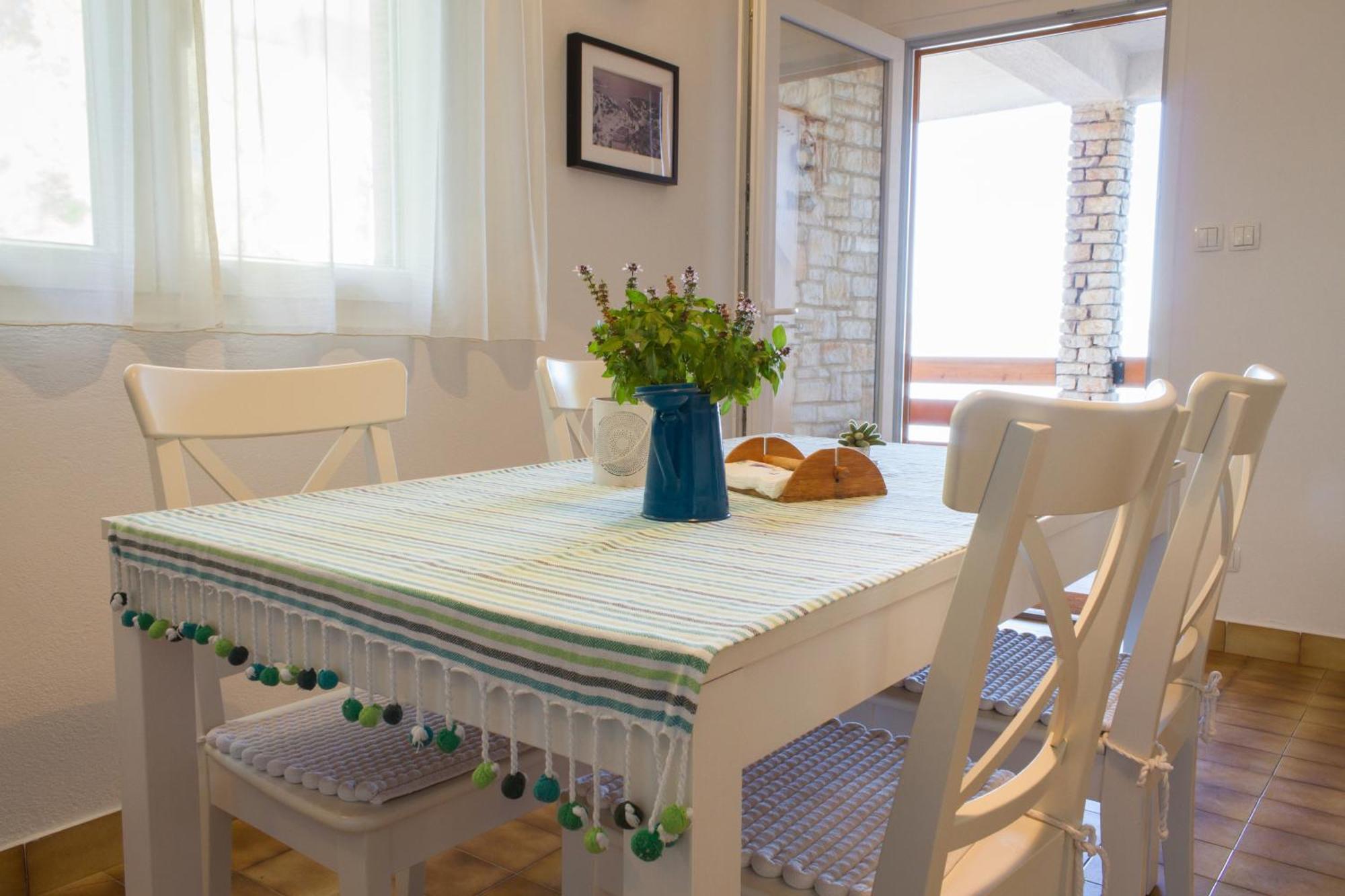 Apartments By The Sea Stomorska, Solta - 5190 Bagian luar foto