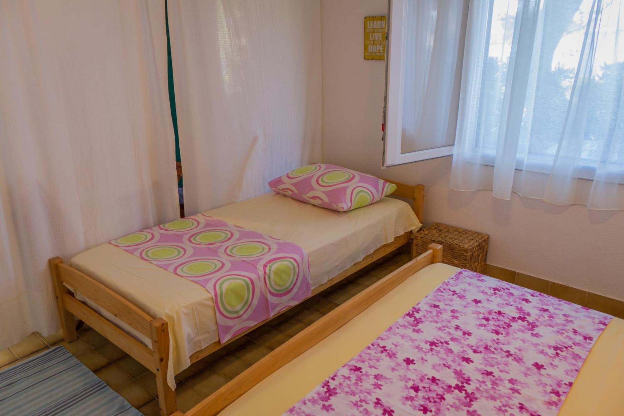 Apartments By The Sea Stomorska, Solta - 5190 Ruang foto
